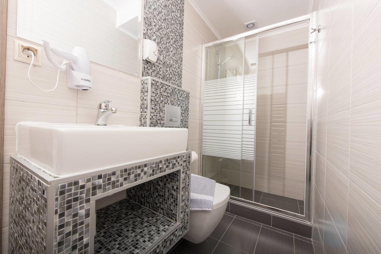 Ftery Hotel Skala Rachoni  Ruang foto